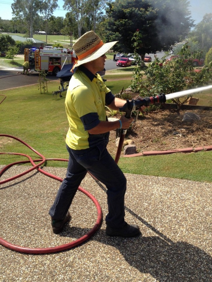 8. The house next door caught on fire and this man did not hesitate to intervene! He had already been in action for five minutes before the local firefighters arrived!