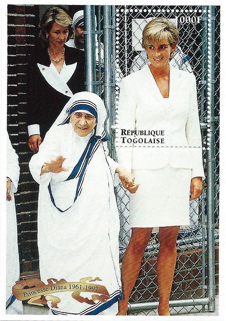 12. Lady Diana et Mère Teresa de Calcutta sont mortes la même année, en 1997, à quelques jours d'intervalle.