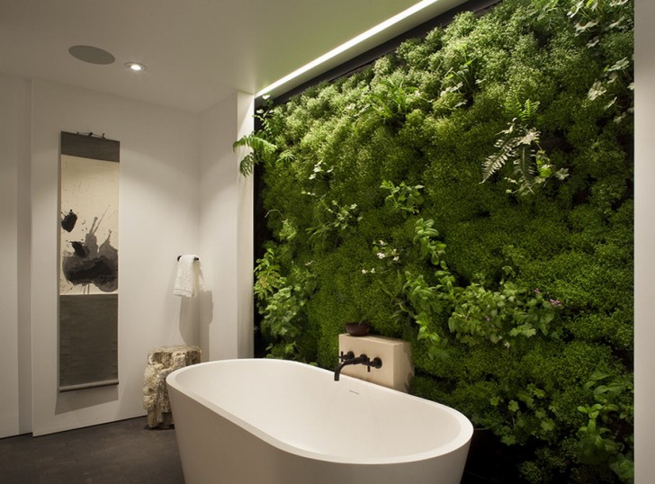 11. Un jardin vertical dans la salle de bain pour un plus grand contact avec la nature