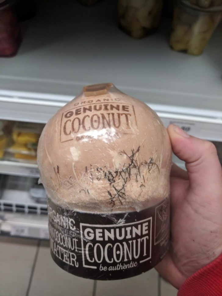 2. Non un semplice cocco, ma un cocco genuino. Accuratamente incartato, perché si sa, i cocchi sono delicati!