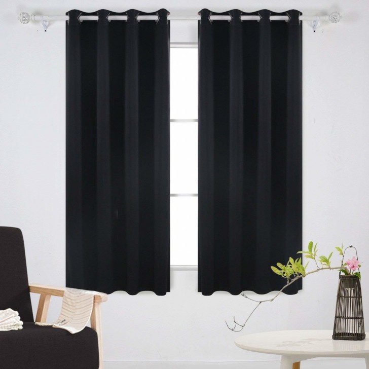 18. Cortinas blackout para mantener una agradable oscuridad