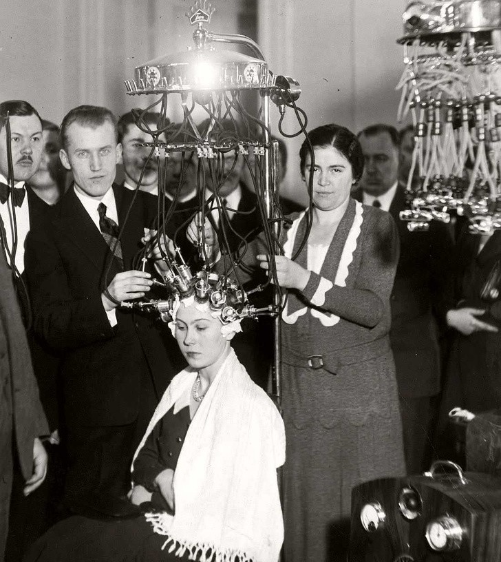 20. Ein Friseurwettbewerb, Polen, 1932.