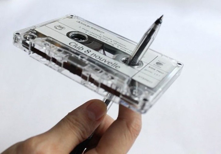 2. Eine Audiokassette zurück spulen