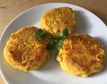 A simple recipe for chickpea burgers that is tasty, full of protein, and with very few calories! - 1