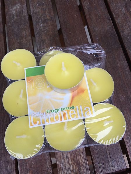 2. Velas de citronela