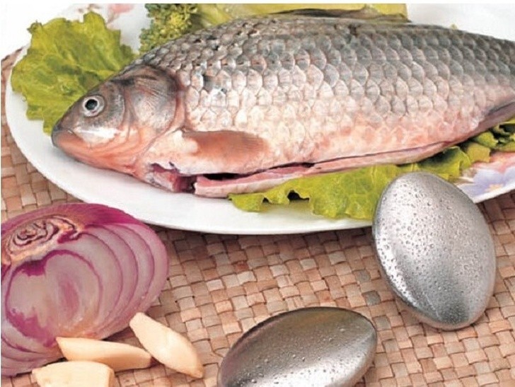 4. Savon métallique qui élimine l'odeur du poisson et de l'oignon !