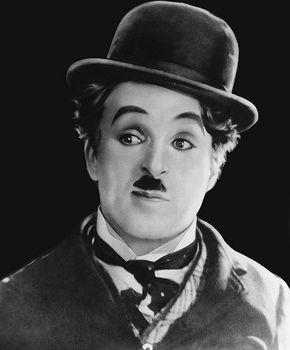 Toen Ik Van Mezelf Begon Te Houden Het Prachtige Gedicht Van Charlie Chaplin Leert Ons De Waarde Van Liefde En Leven Bekijkdezevideo Nl