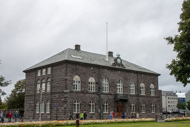 6. Il Parlamento islandese è uno dei più antichi del mondo