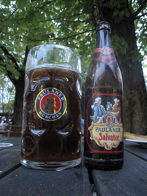 6. La Paulaner, una famosa marca di birra tedesca, fu inventata dai monaci come dieta per la quaresima