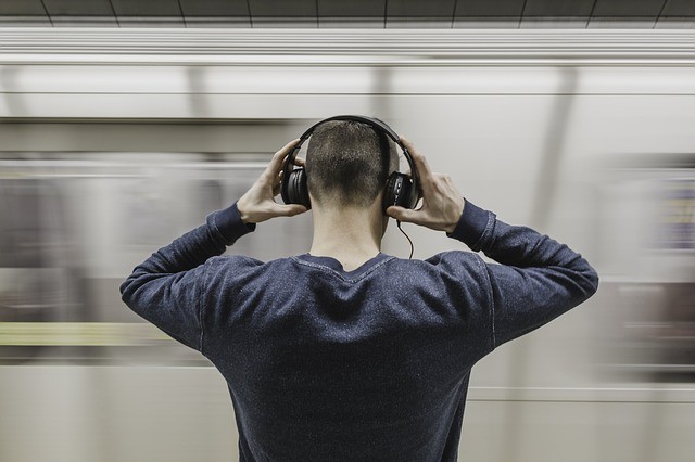 The "mental noises" that disturb listening