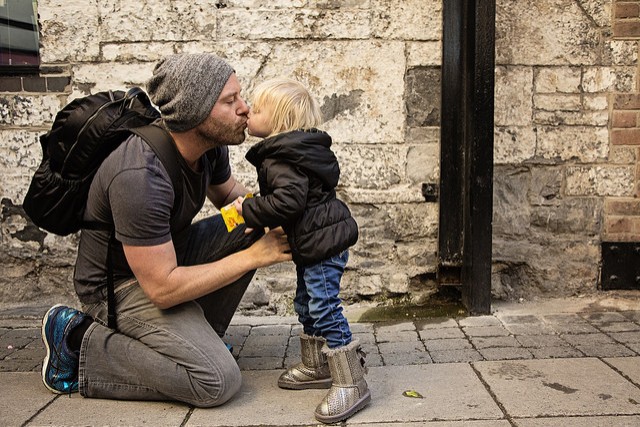 Das Verhältnis Zum Vater Kann Tiefe Spuren Im Leben Einer Tochter Hinterlassen Haus Trick 