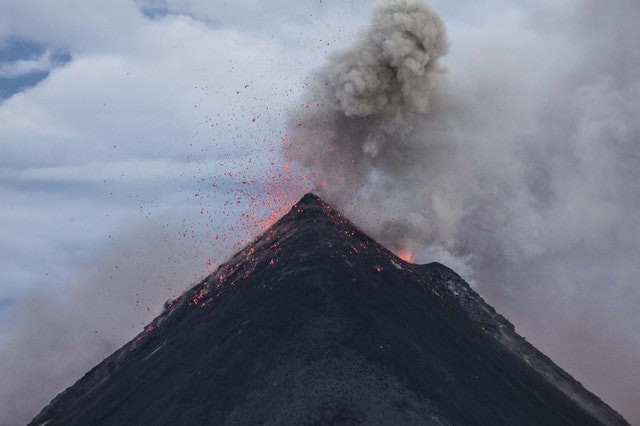 6. Weitere Vulkanausbrüche folgten