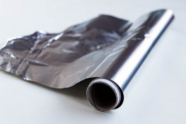 8. Emballage de rouleaux de papier d'aluminium
