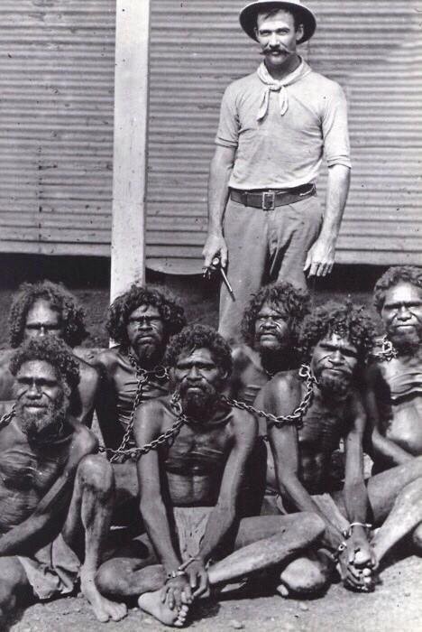 4. Fino agli anni '60, in Australia gli aborigeni erano considerati formalmente alla stregua della flora e della fauna.