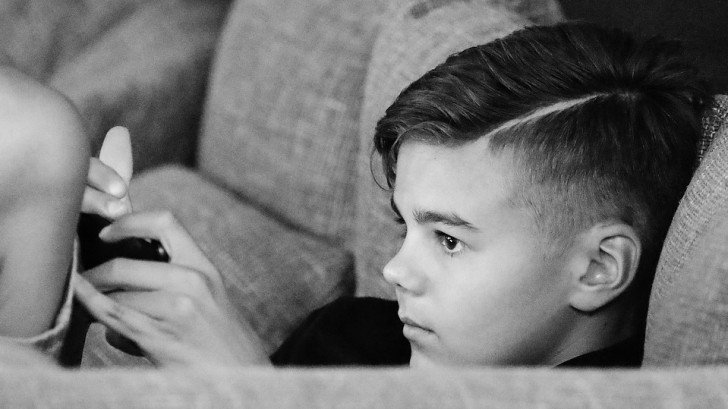 Niños: nada de celulares antes de los 10 años, palabra de pediatras - 1