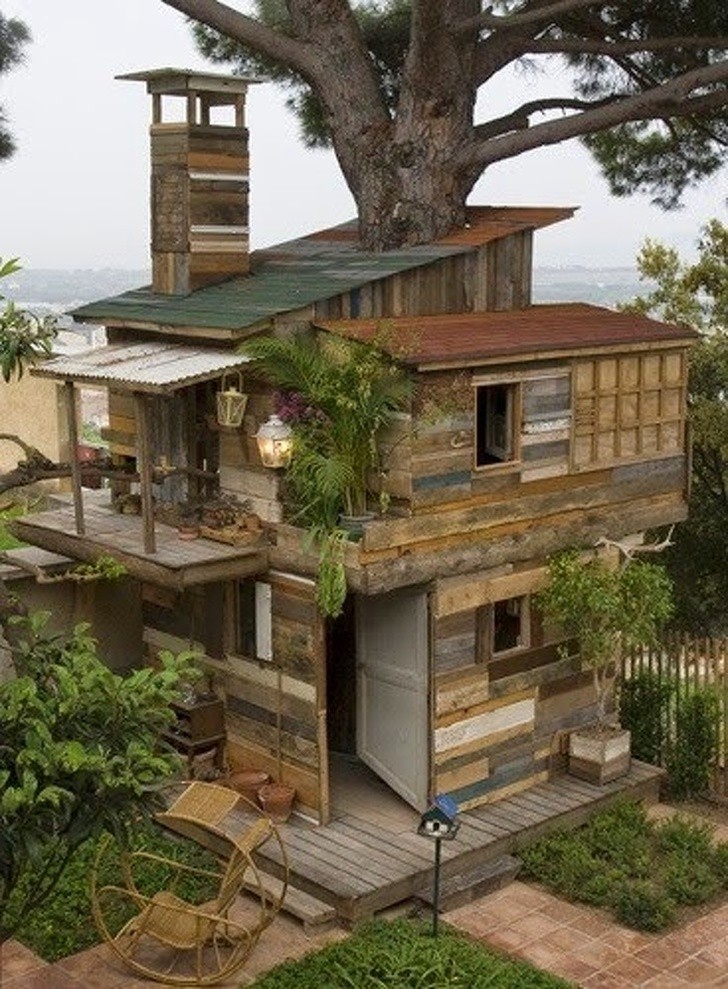 2. Une maison moderne perché, respectueuse de la nature