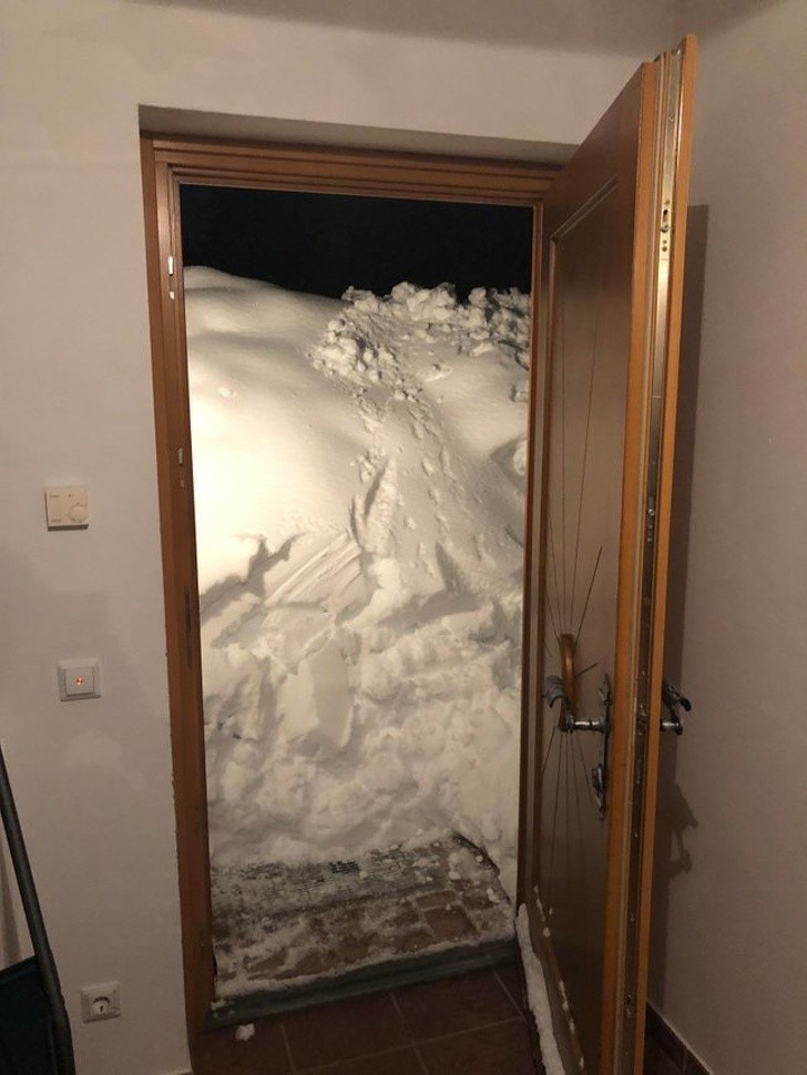 24. Ein riesiger Schneeberg klopft an Ihre Tür