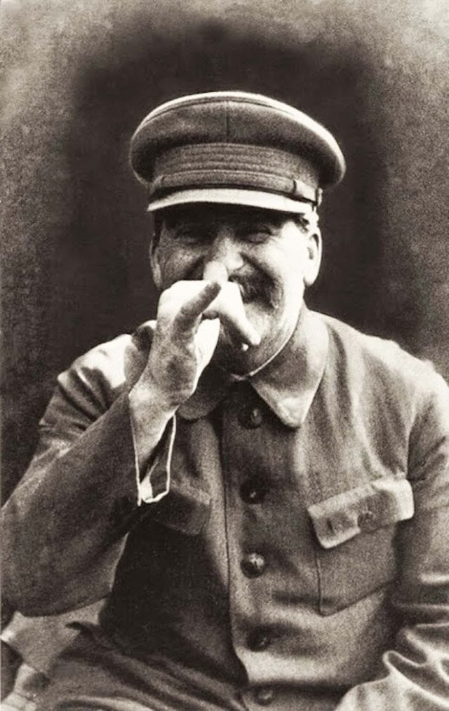 9. Joseph Stalin posiert für ein privates Foto, um 1940