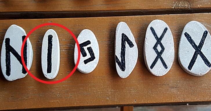 Kies een van de oude runen en ontdek wat het onthult over je innerlijke wereld - 3