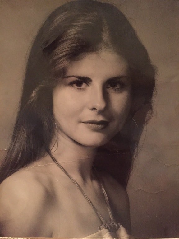 1. Minha mãe no final dos anos 70.