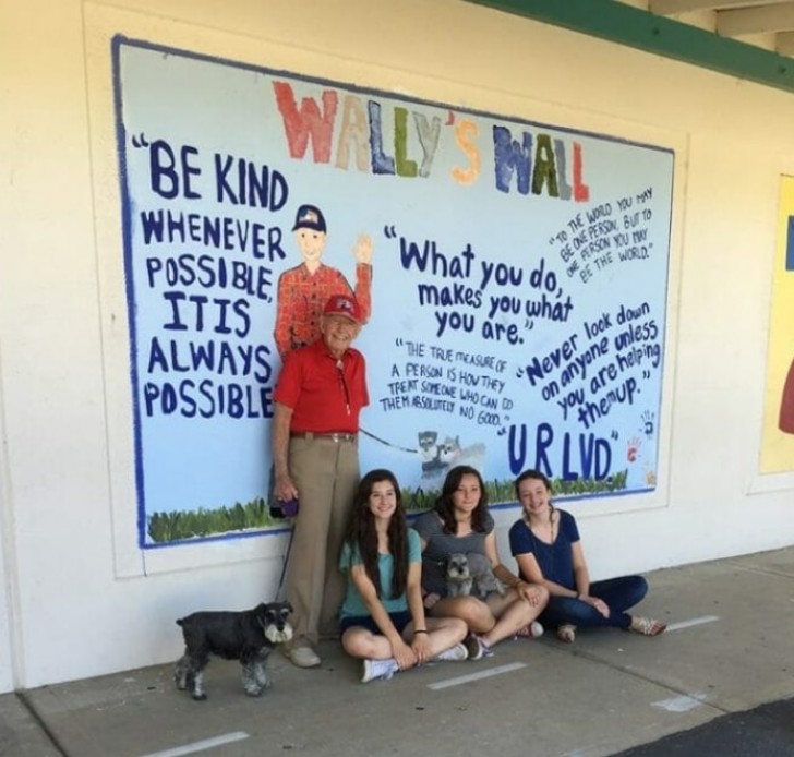 Every day this 94-year-old man stops to joke with school children and give them life advice and now he is their mascot - 8