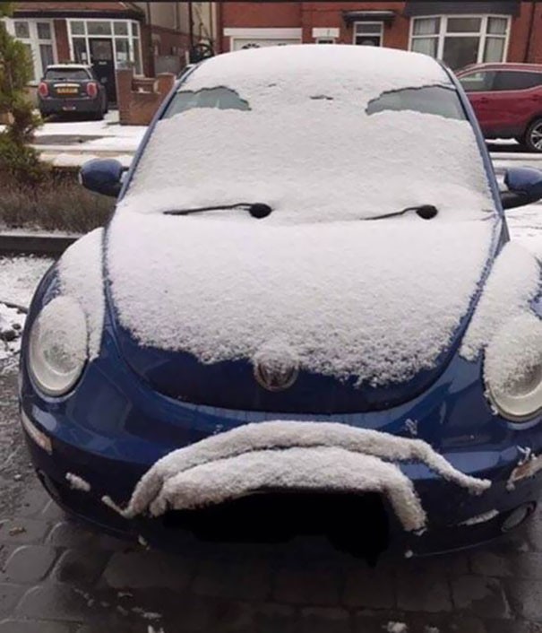 4. Dieses Auto scheint ziemlich verärgert über das schneereiche Klima zu sein.