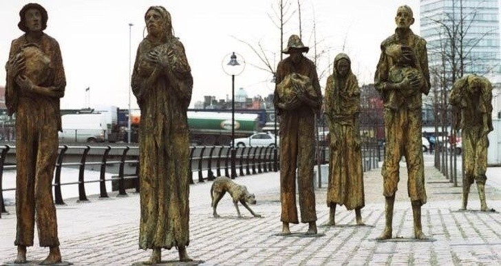 2. Ein Denkmal für die große Hungersnot in Dublin, Irland