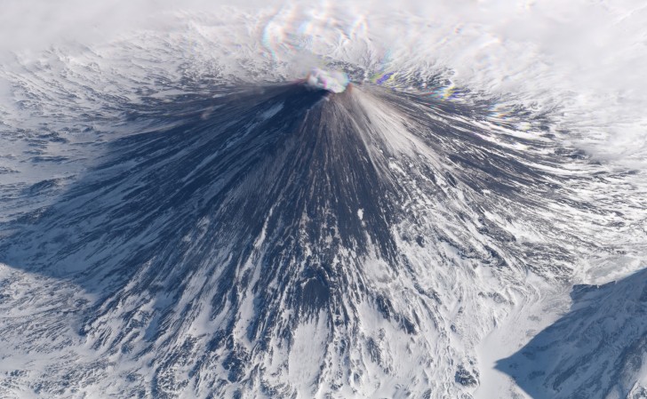 Klyuchevskaya Sopka ist einer der höchsten aktiven Vulkane der Welt in Kamtschatka, Russland, und er ist spektakulär!