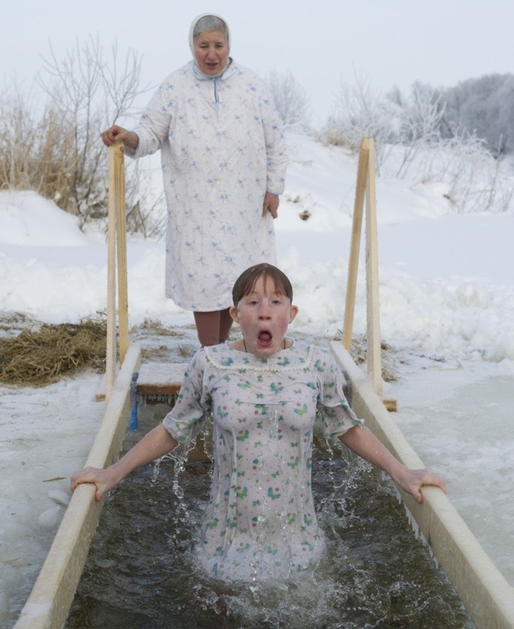 Une coutume très courante est de se baigner dans une piscine de glace en janvier ! Apparemment, cela tonifie le corps...