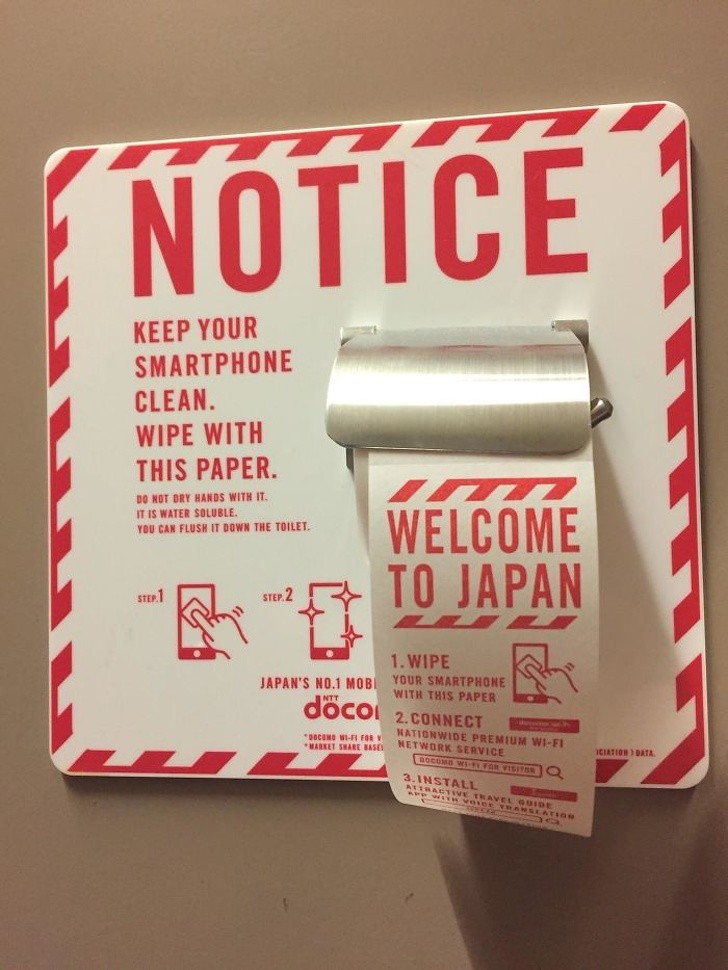 3. Au Japon, le nettoyage est maniaque : par exemple, des lingettes sont proposées pour désinfecter l'écran des smartphones.