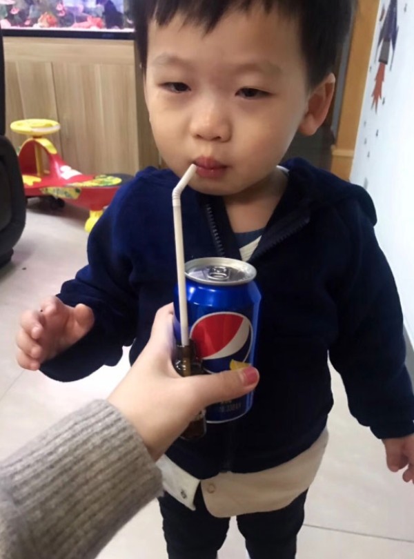 9. Un piccolo "inganno" innocente per fare in modo che il tuo bambino prenda le sue medicine.