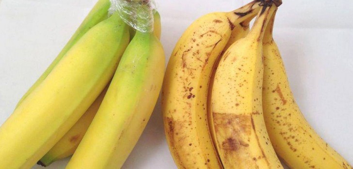 10. Provate ad avvolgere della pellicola intorno al picciolo delle banane per rallentarne la maturazione