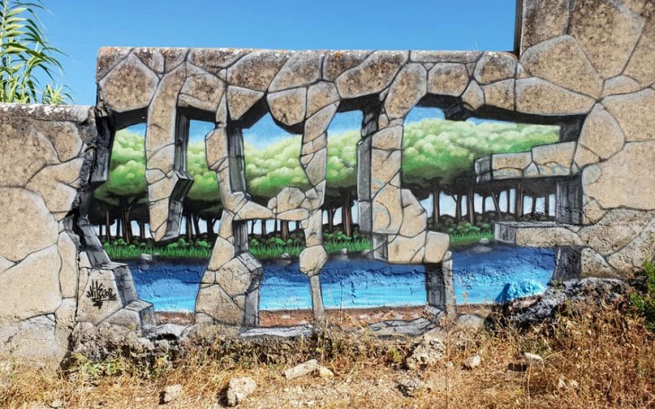 Der Straßenkünstler verwandelt Stadtmauern mit Sprühfarbe in transparente Wände - 22
