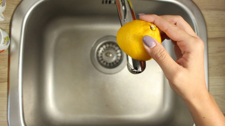 22 trucchi efficaci per pulire la casa evitando l'uso di prodotti chimici - 2