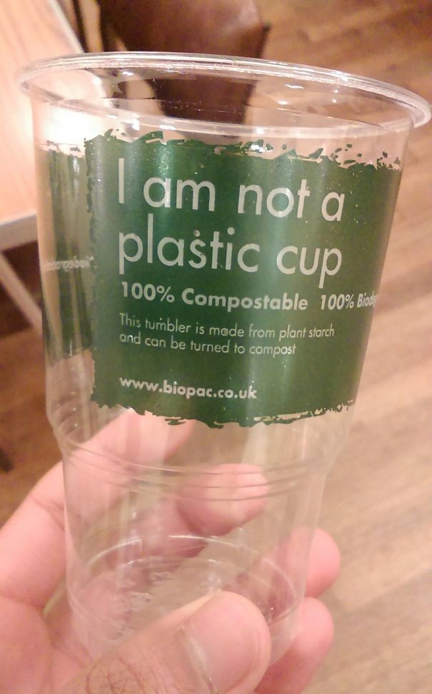 12. On dirait du plastique, mais c'est un verre d'amidon végétal.