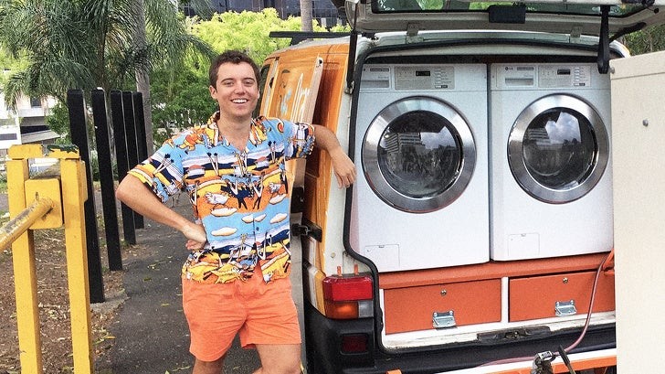 10. Deze 20-jarige jongen heeft een wasserette ontworpen voor daklozen.