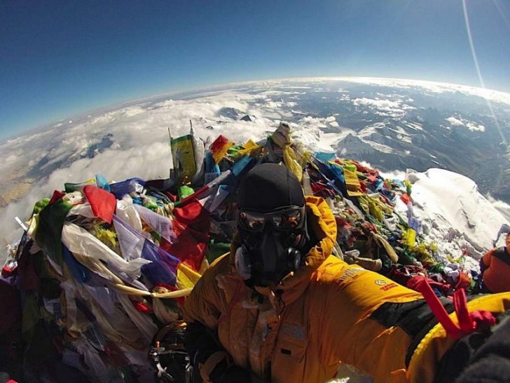 7. Als je de Everest niet kunt beklimmen, kun je altijd nog genieten van het uitzicht vanaf deze foto