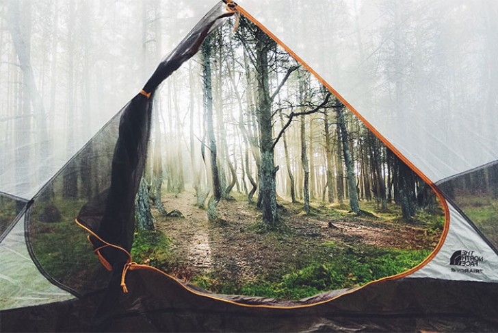 Het uitzicht op het bosrijke landschap in deze tent ziet er echt uit alsof er Photoshop is gebruikt!