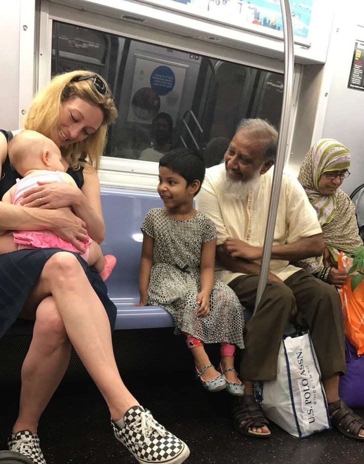 Ein wunderbares Foto, aufgenommen am Unabhängigkeitstag in der New Yorker U-Bahn.