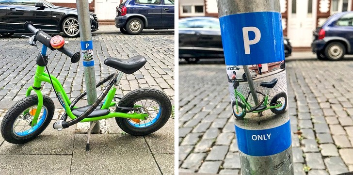 Ein Kind parkt sein Fahrrad seit einem Jahr am gleichen Ort: Jemand hat beschlossen, den Parkplatz für ihn mit einem speziellen Aufkleber zu reservieren.