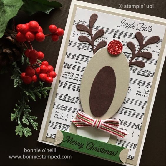 2.La renna che intona canti di Natale è simpaticissima