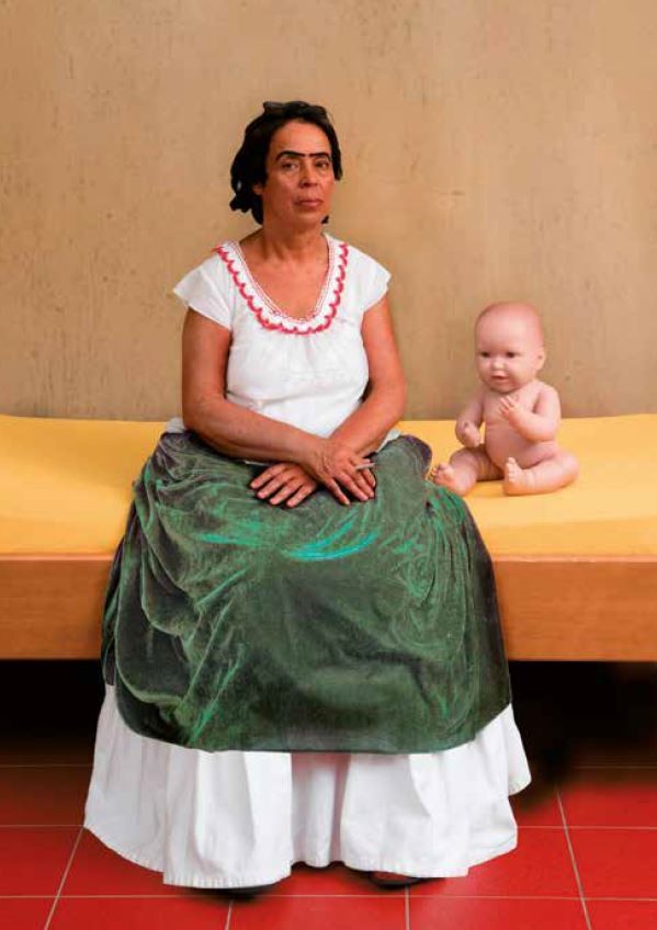 Frida Kahlo - Moi et ma poupée