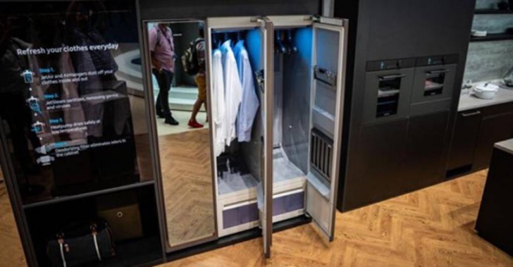 La Samsung ha presentato un armadio "intelligente" che lava e stira il bucato senza sprecare acqua e detersivi - 2