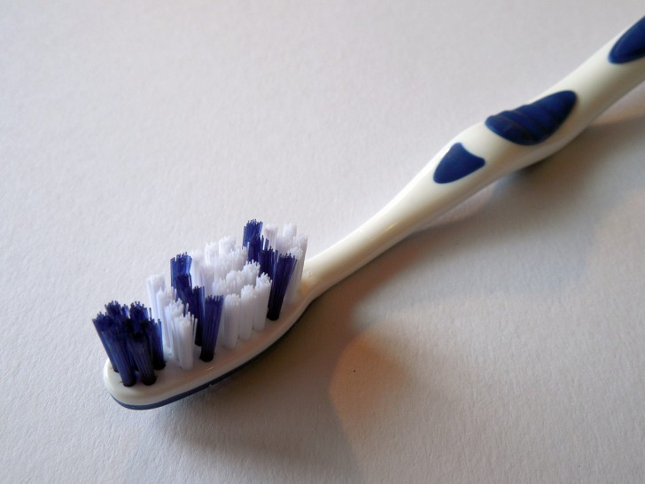 6. Per disinfettare lo spazzolino