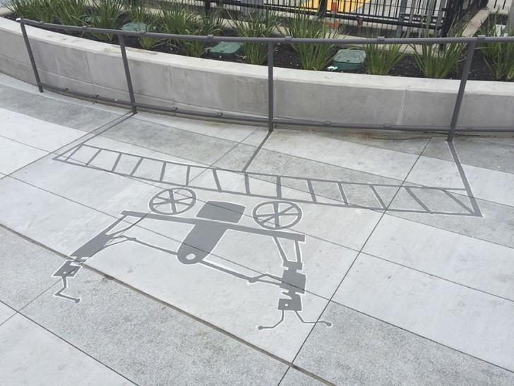 Damon Belanger utilizza degli stencil sul marciapiede per realizzare le sue "ombre" artistiche...
