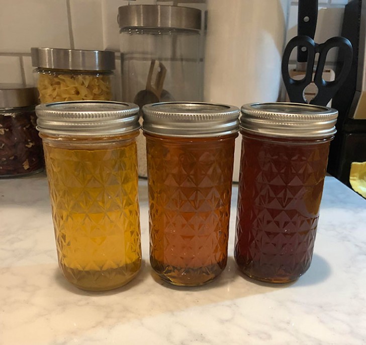 Les différentes couleurs du miel récolté au cours de l'année : printemps, été et automne