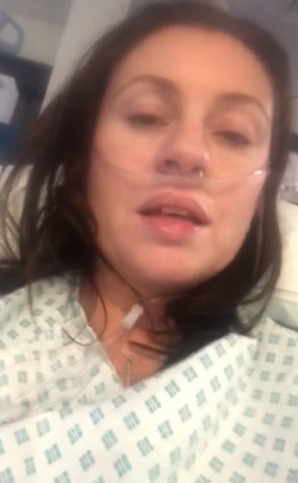 "If you care about your lungs, don't smoke": the appeal of a woman suffering from Covid-19 from the intensive care unit - 1