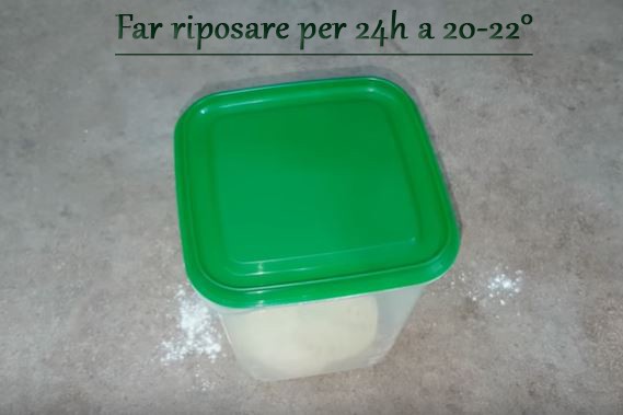 Simple et "rapide" ! N'oubliez pas de conserver les restes de levure au réfrigérateur pendant deux jours au maximum. Toutefois, essayez de préparer et d'utiliser la bonne quantité de levure dans la foulée.