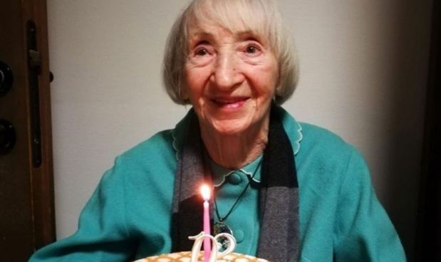 A sus 102 años vence al Covid-19: abuela Lina sobrevive a 2 pandemias y los médicos la llaman "Highlander" - 1