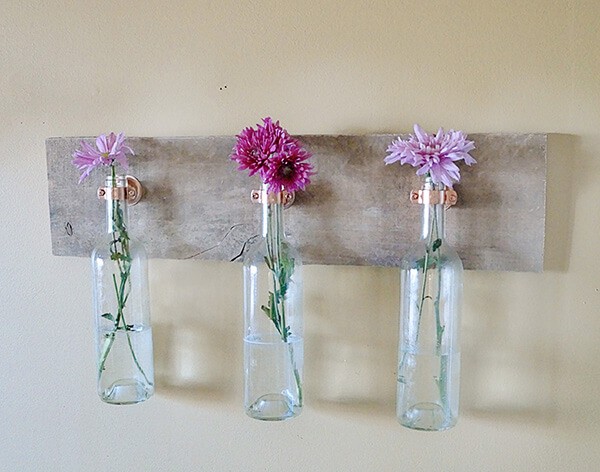4. Se vogliamo usarle come vasi per fiori, questa è una soluzione più originale